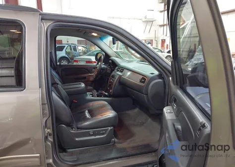 2011 Chevrolet Tahoe Lt z USA, uszkodzony, nr VIN 1GNSKBE04BR289350